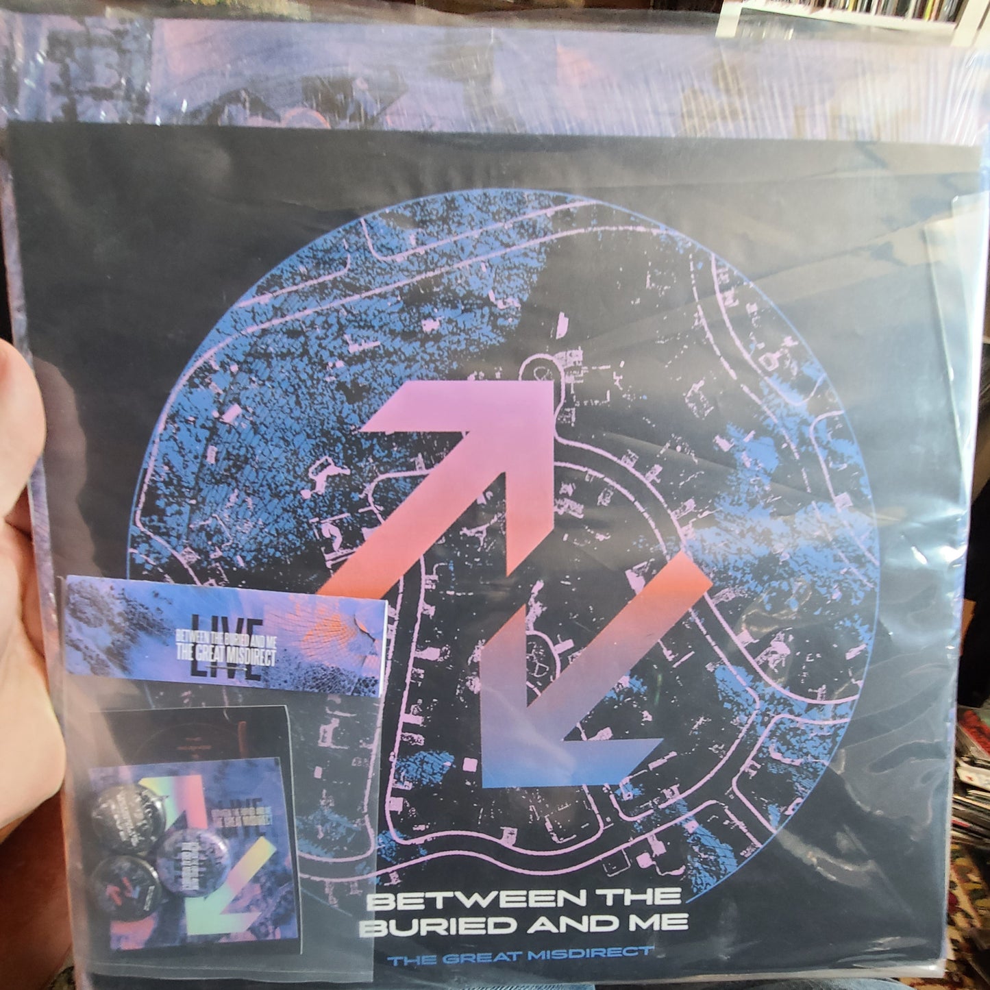 Between The Buried And Me - The Great Misdirect: Live (2022, #317/325 Alt Cover 2xLP Partly Cloudy, Incl. Buttons/Slipmat)