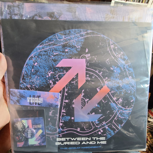 Between The Buried And Me - The Great Misdirect: Live (2022, #317/325 Alt Cover 2xLP Partly Cloudy, Incl. Buttons/Slipmat)